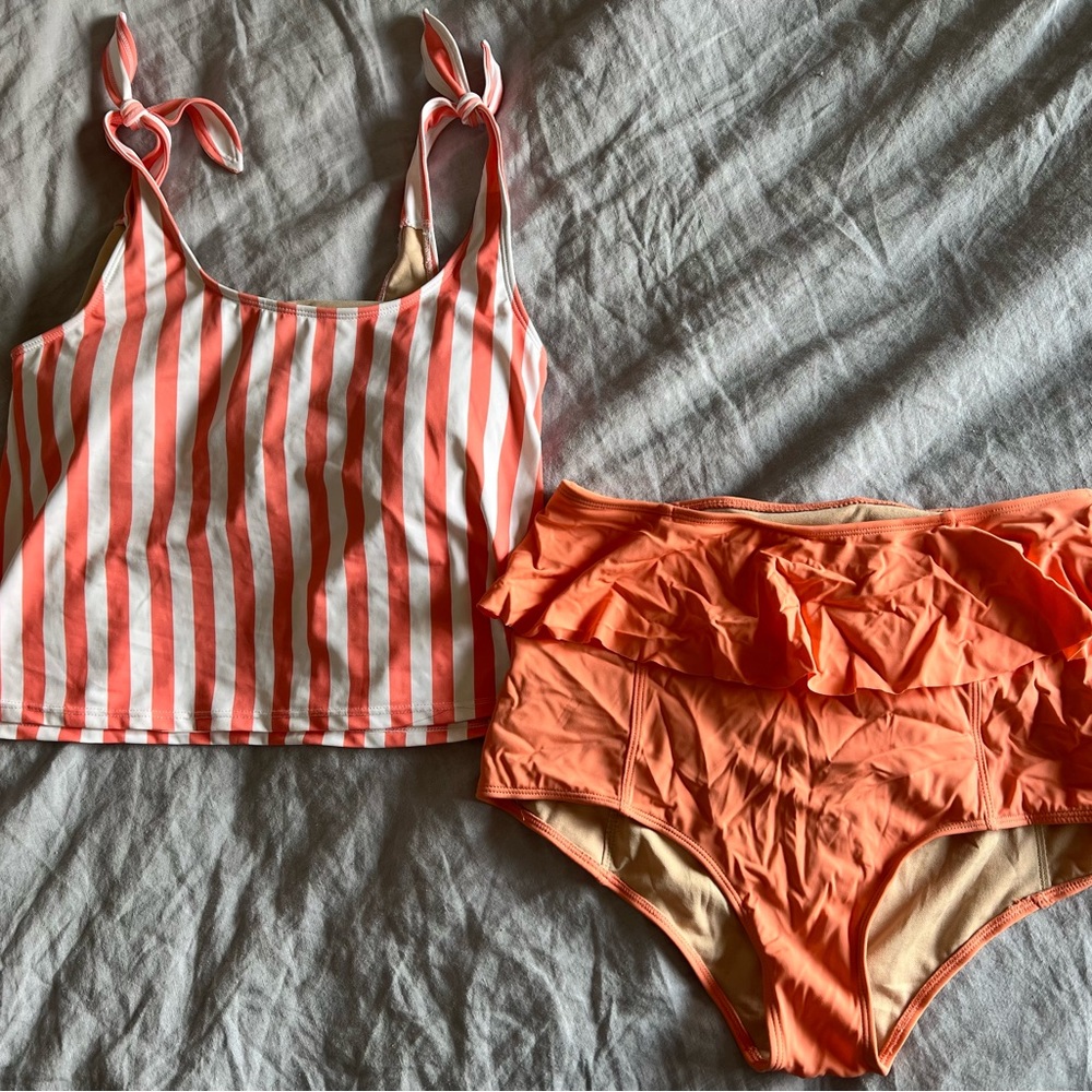 EUC Kortni Jeane med set